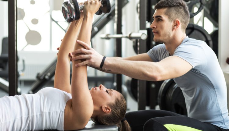 Advantages Associated With A professional Fitness Trainer